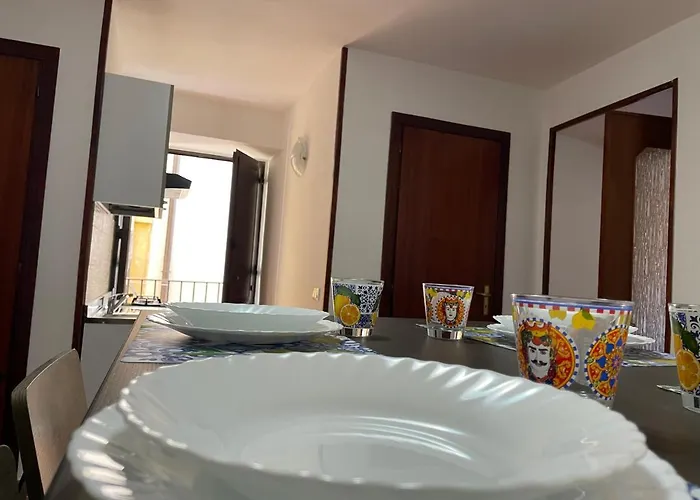 Dm House